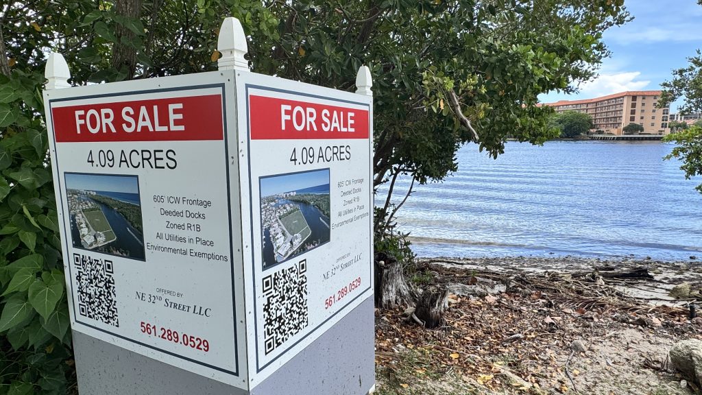 A submerged area off the Intracoastal Waterway off NE 8th Avenue in Boca Raton, FL, June 2025. (Photo: Boca Daily News)