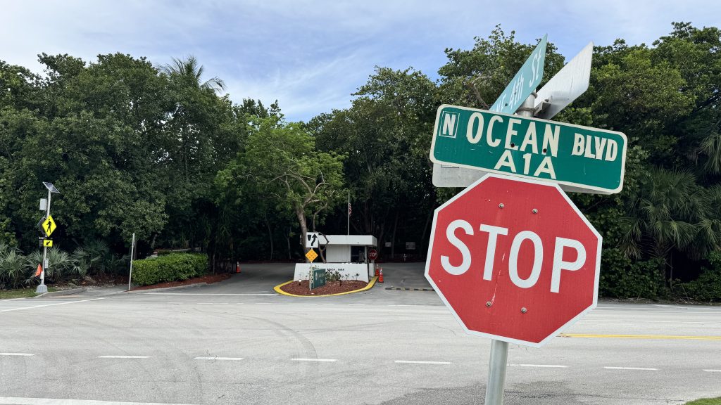 The entrance to South Beach Park along A1A, Boca Raton, FL, June 2025. (Photo: Boca Daily News)