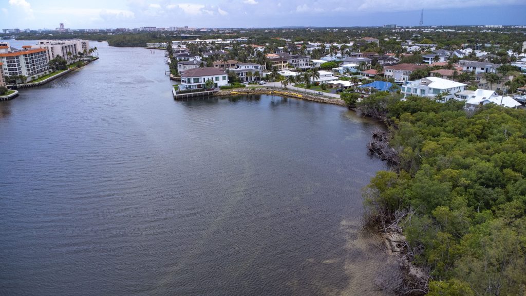 A submerged area off the Intracoastal Waterway off NE 8th Avenue in Boca Raton, FL, June 2025. (Photo: Boca Daily News)
