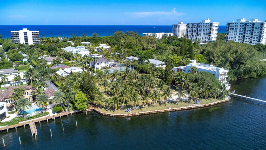 The 'Boca Trophy' property at 910 NE 24th Street, where a 196-foot pier is proposed. (Photo: Boca Daily News)